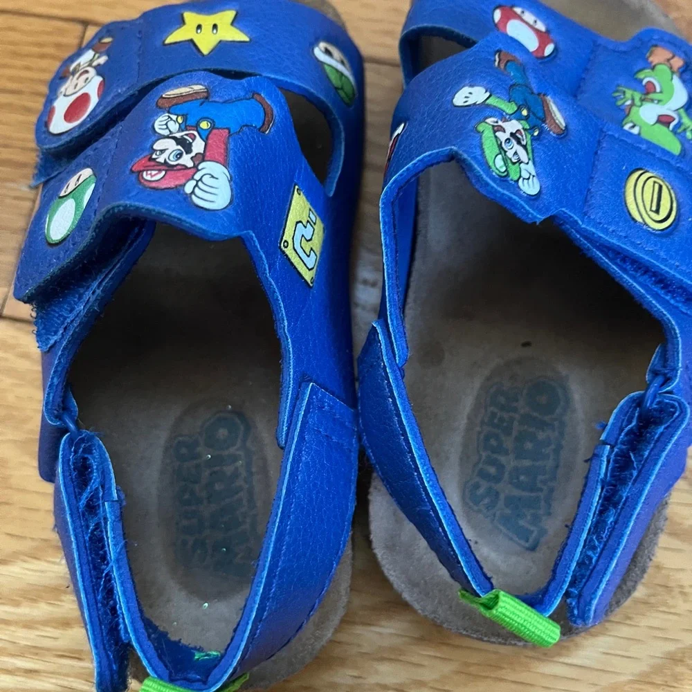 Super Mario Sandals Size‎ 7